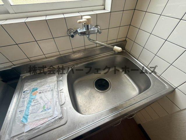 クレバーハイツのキッチン|コンパクトなキッチンで掃除もラクラク