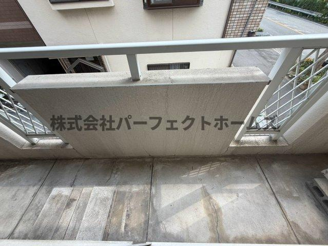 クレバーハイツのバルコニー|落ち着いた時間を過ごせるバルコニーです