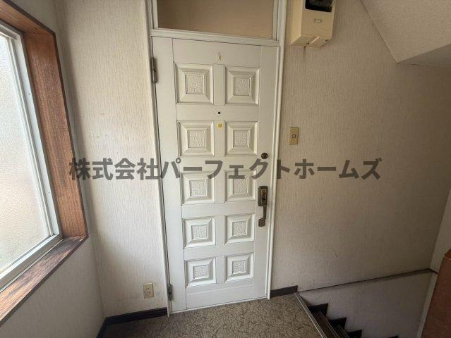 クレバーハイツのエントランス|清潔なエントランスです