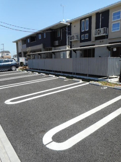 【駐車場】 | アルバーロ | 駐車場