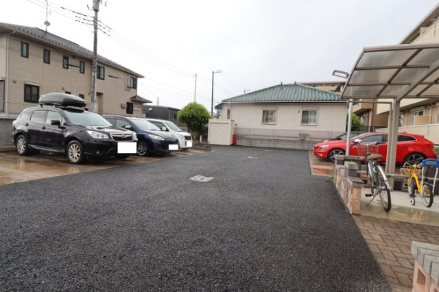 ラヴィエールの駐車場|駐車場