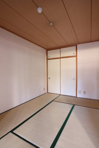 ライオンズマンション垂水北の寝室