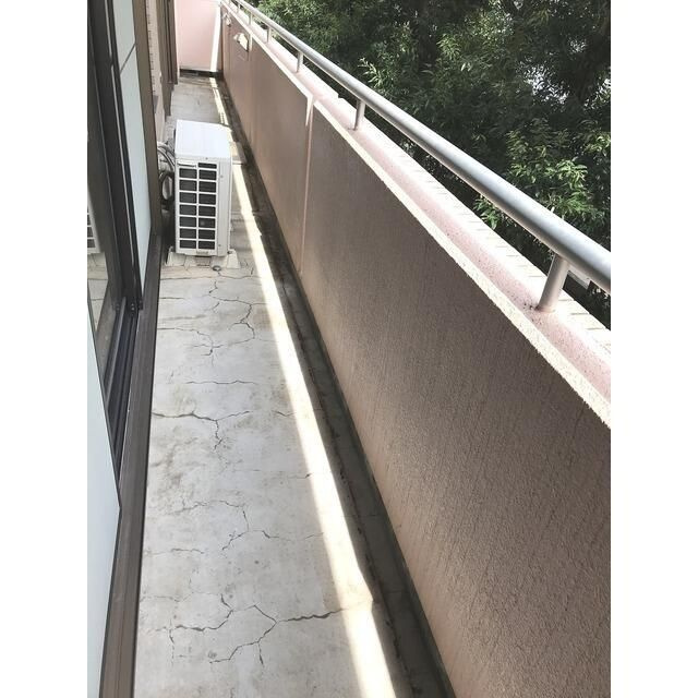 アーバン・ドヌールのバルコニー