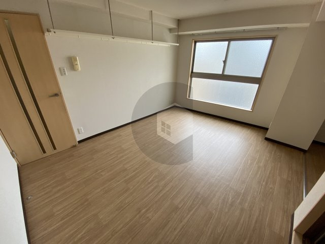 エムプラザ布施2番館の寝室