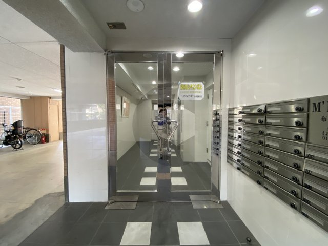 エムプラザ布施2番館のエントランス