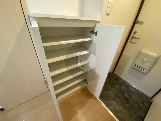 エムプラザ布施2番館の収納