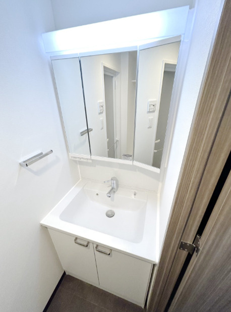ＬＩＭＥＲＥＳＩＤＥＮＣＥ　ＨＩＫＩＦＵＮＥの洗面所