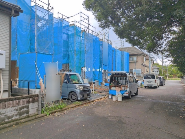 守谷市薬師台2丁目　新築戸建　C号棟の前面道路含む現地写真