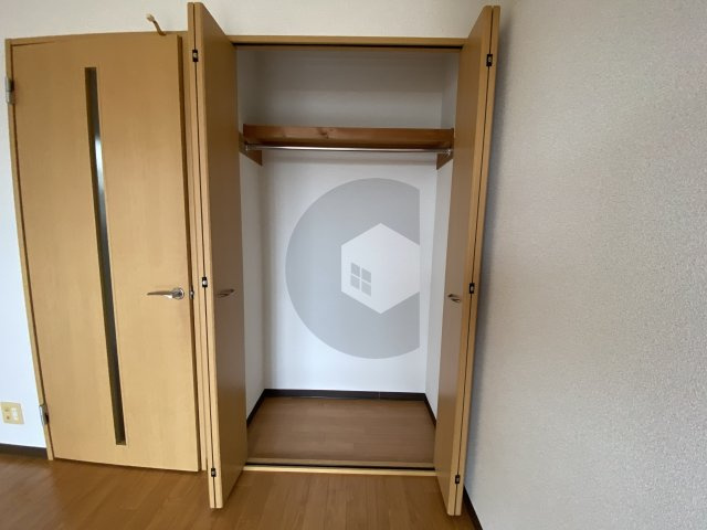 エムプラザ布施駅前の収納