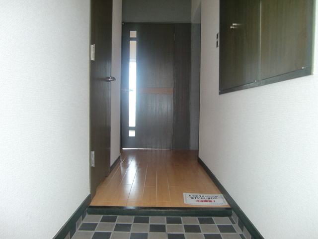 モンスフェール篠原北町の玄関