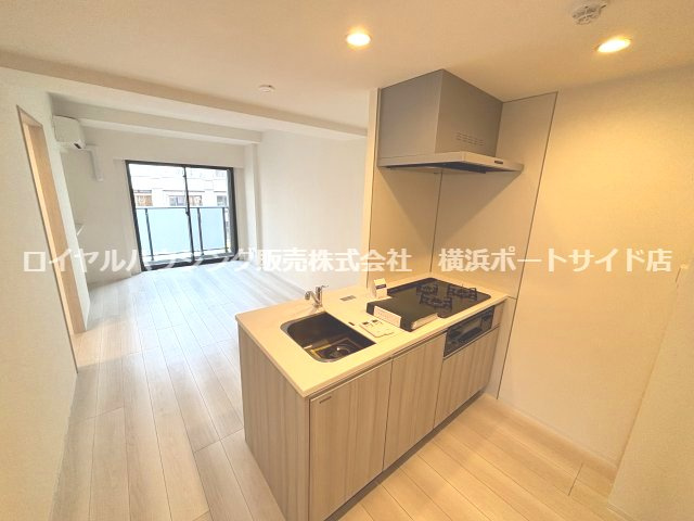 ※同タイプの室内写真になります。