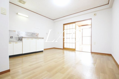 【居間・リビング】 | 矢島コーポ | 洋室のお部屋です。