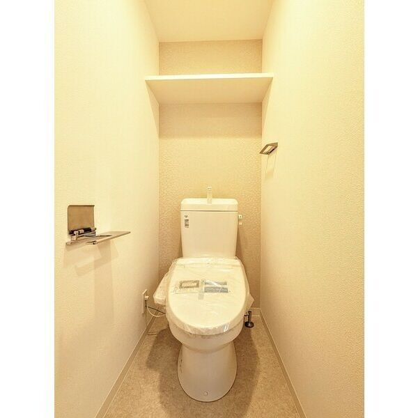 名古屋市中区新栄１丁目の賃貸マンションのトイレ