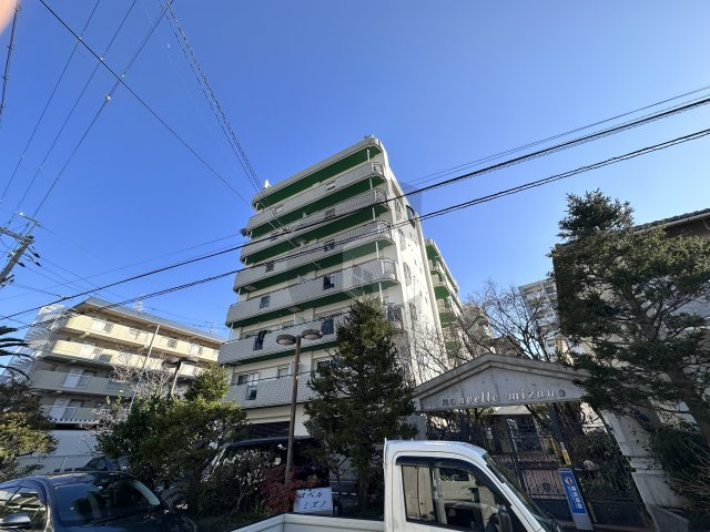 東大阪市御厨栄町３丁目の賃貸マンションの外観