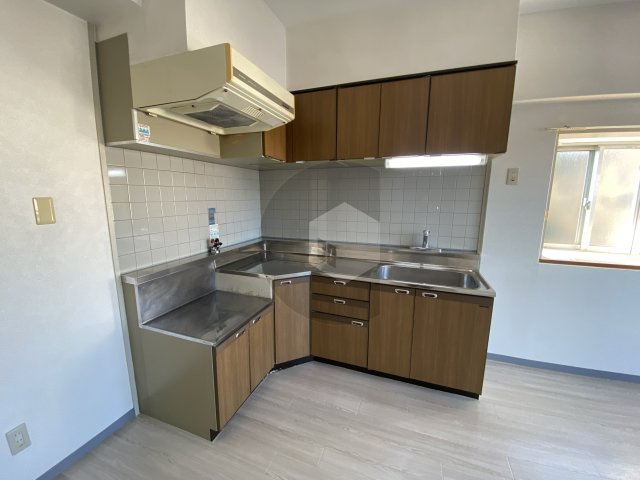 東大阪市御厨栄町３丁目の賃貸マンションのキッチン