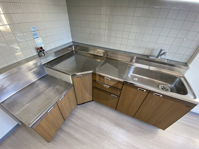 東大阪市御厨栄町３丁目の賃貸マンションのキッチン