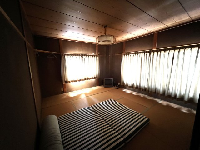 津山口　中古住宅　3DK＋事務所の和室|和室8畳