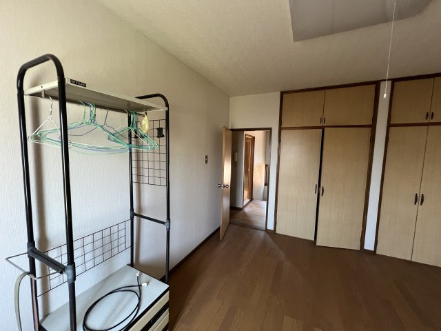 津山口　中古住宅　3DK＋事務所の洋室