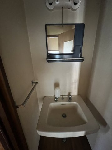津山口　中古住宅　3DK＋事務所のその他|1階手洗い