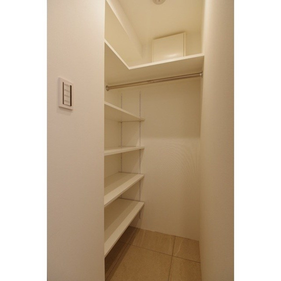 【玄関】LEGALAND四谷ANNEX