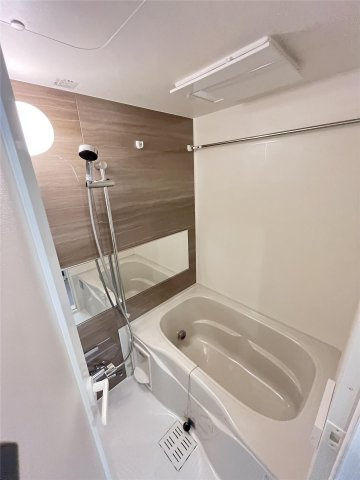MODERN PALAZZO博多駅南AXIA(モダンパラッツォ博多駅南アクシア)の浴室|清潔感のある浴室です！