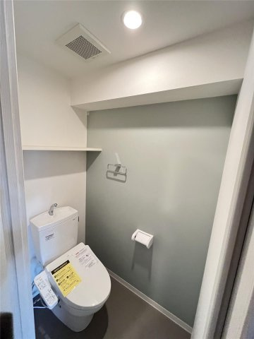 MODERN PALAZZO博多駅南AXIA(モダンパラッツォ博多駅南アクシア)のトイレ|清潔感のあるトイレです。