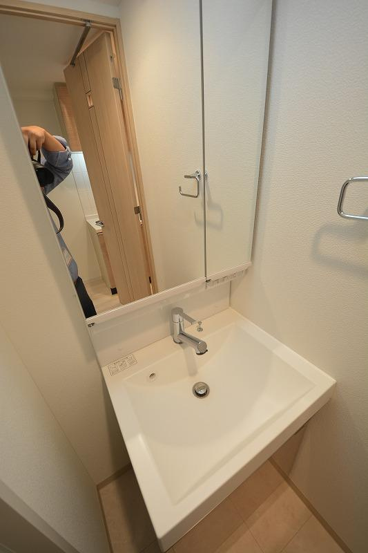 スワンズ谷町セントシティの独立洗面台|スワンズ谷町セントシティ　独立洗面化粧台