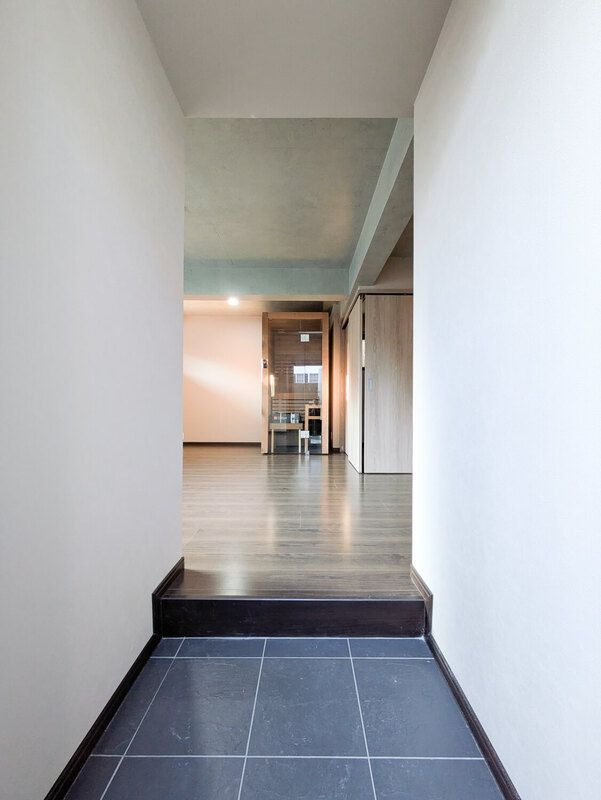 ＳＣＥＮＥ．Ｍｅｇｕｒｏ　Ｓａｕｎａ　Ｒｅｓｉｄｅｎｃｅ の居間・リビング