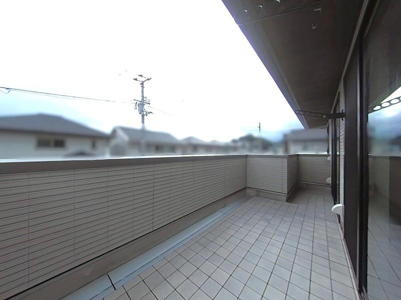高知市福井扇町　中古戸建てのバルコニー