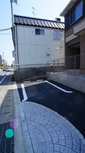 ゾンネⅡの駐車場