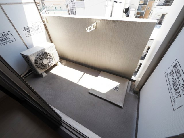 プライマル大阪天満宮のバルコニー