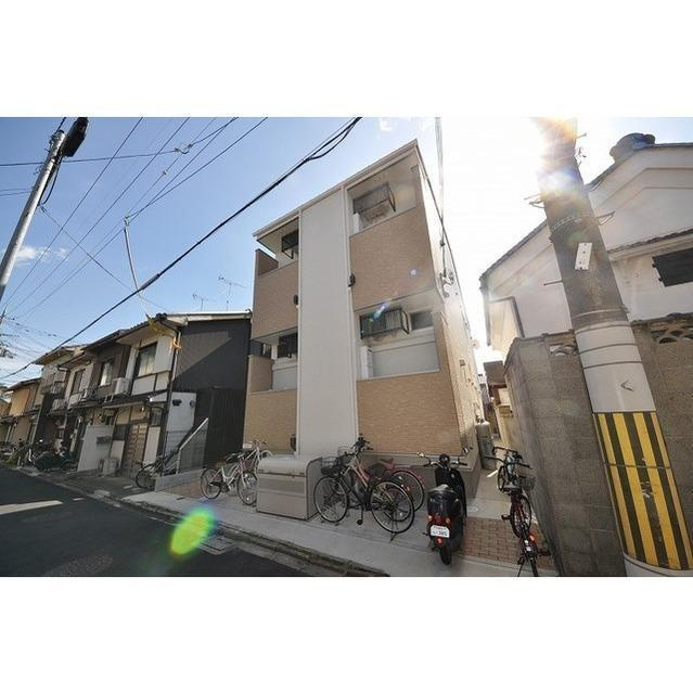 京都市中京区壬生高樋町のアパートの外観