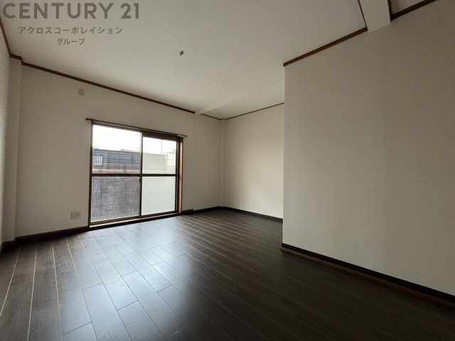 洋室広々10.5帖♪