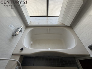 上鳴尾町マンションの浴室
