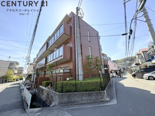 シェルプール弐番館の外観