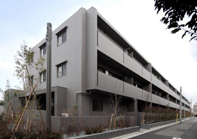 【外観】 | エルデンシア中野 | 鉄筋コンクリート造のがっちりとした建物。