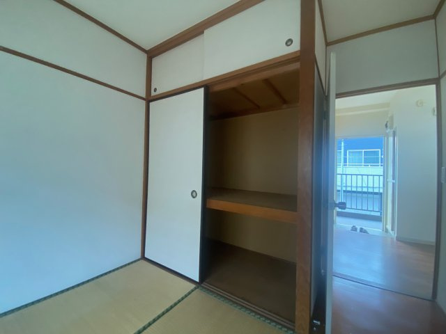 千葉市若葉区貝塚２丁目のアパートの収納