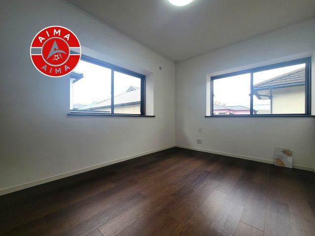福岡県福岡市南区柳河内１丁目　1棟の子供部屋|穏やかな光が差し込む室内には、穏やかな時間が流れます。
