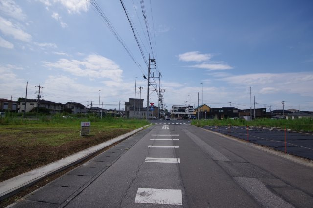宇都宮市峰町　分譲地　区画Aの前面道路含む現地写真|久部街道に接しています