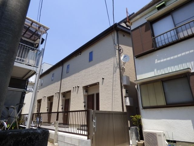 川口市芝２丁目のアパートの外観