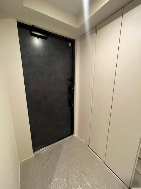 プライムメゾン日本橋馬喰町の玄関