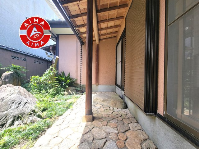 福岡市早良区早良4丁目のバルコニー|風をしっかりと感じられるバルコニーでは、毎日が洗濯日和です。広々としているので洗濯も楽しくなるでしょうし、気分転換にバルコニーからの眺めを楽しむのもいいでしょう。