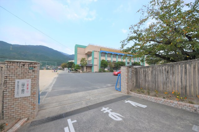 福岡市早良区早良4丁目の周辺|早良小学校