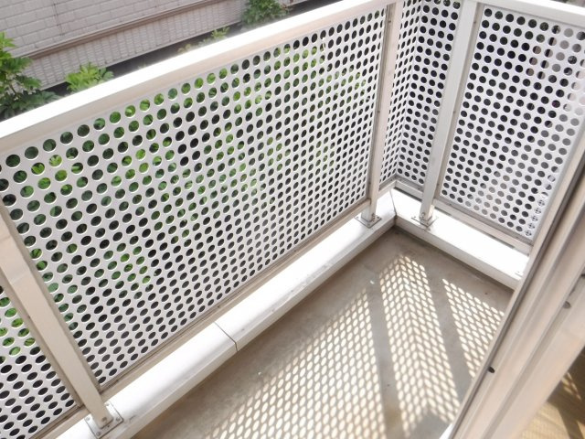ニューフィールドのバルコニー|他のお部屋の参考写真となります。