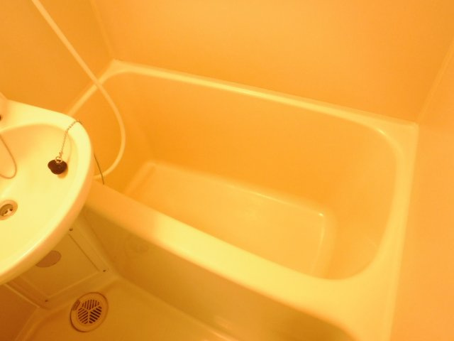 ニューフィールドの浴室|他のお部屋の参考写真となります。