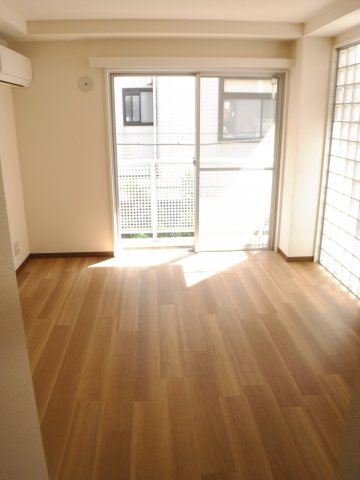 ニューフィールドの居間・リビング|他のお部屋の参考写真となります。