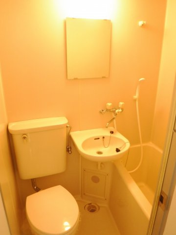 ニューフィールドの浴室|他のお部屋の参考写真となります。