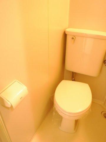 ニューフィールドのトイレ|他のお部屋の参考写真となります。