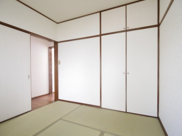 小山クリスタルコーポの内装