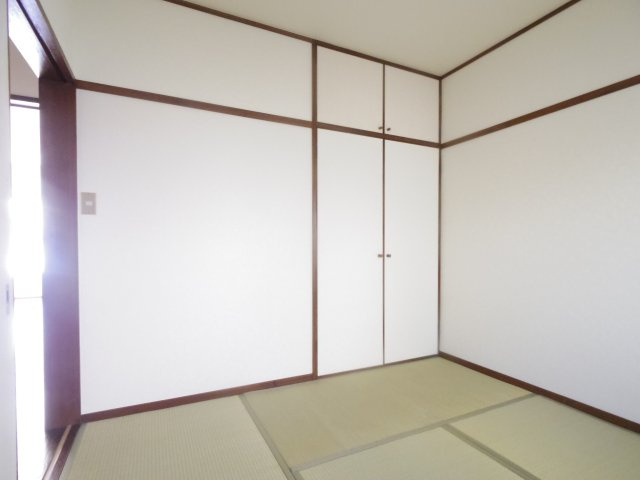 小山クリスタルコーポの内装